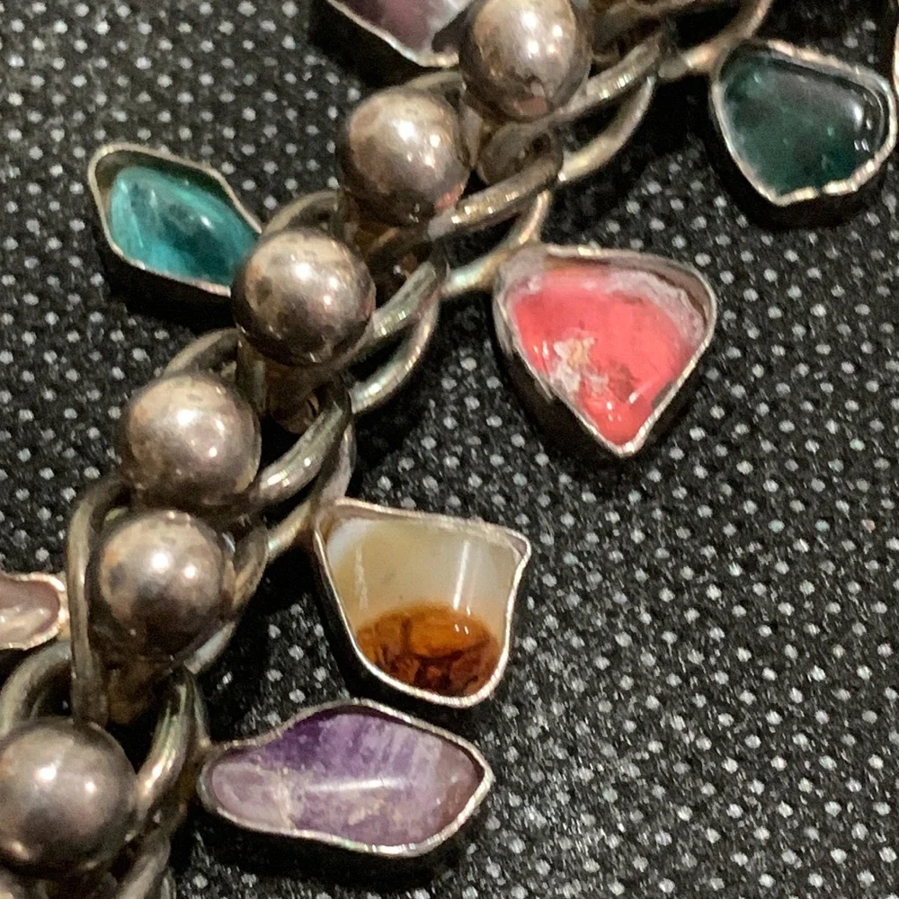 Unique vintage sterling silver and gem bracelet - Picture 2 of 16